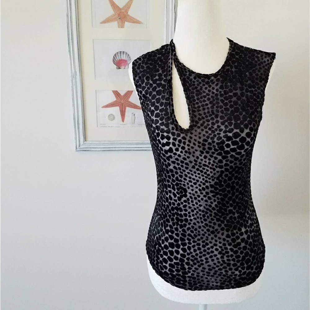 Vintage GUESS COLLECTION keyhole animal print top